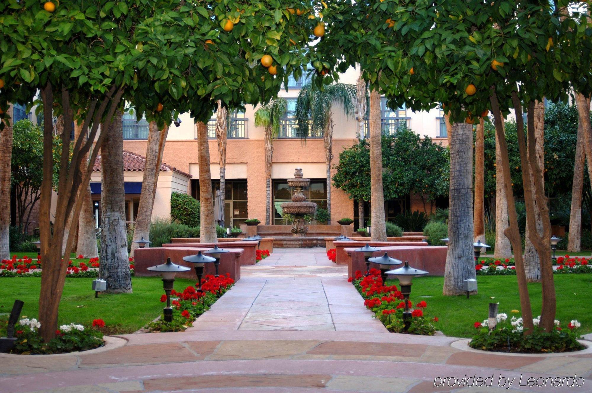 Hotel Tempe Mission Palms- Destination Fee Includes Parking Zewnętrze zdjęcie